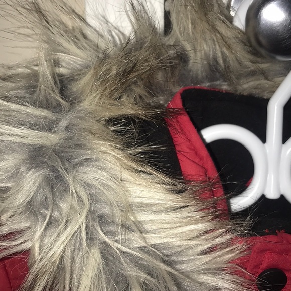 Red winter coat - Picture 2 of 6